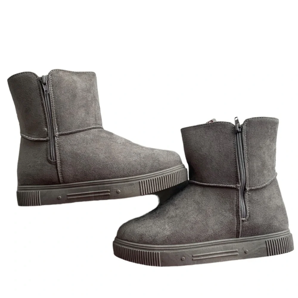 Journee Collection NWT Stelly Zip Closure Mid Calf Boot Booties Grey 7 Cabincore